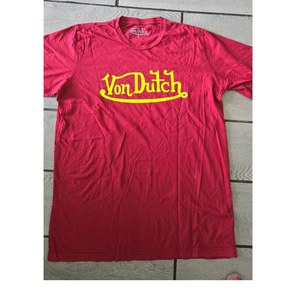 Von Dutch Graphic T-Shirt Red Yellow Logo Short Sleeve Crew Neck Mens Large